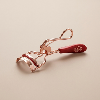 Nuvaressa Classic Eyelash Curler — display